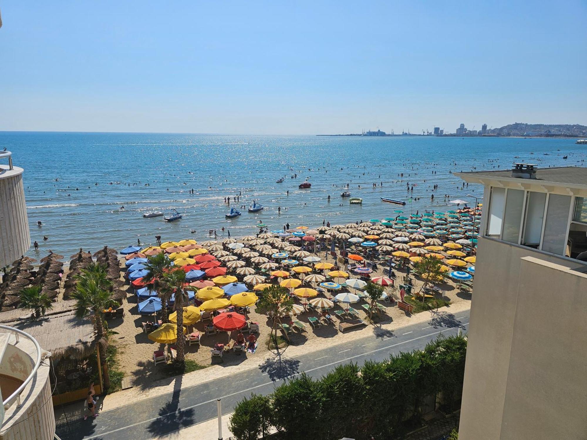 Bral Apartment 6 Дуррес Экстерьер фото